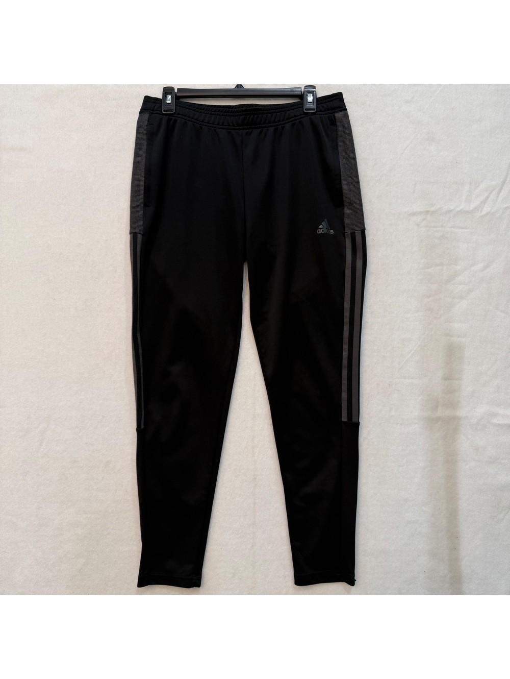 Adidas Womens Medium Aeroready Tiro Track Pants Black Gray Tapered NO DRAWSTRING